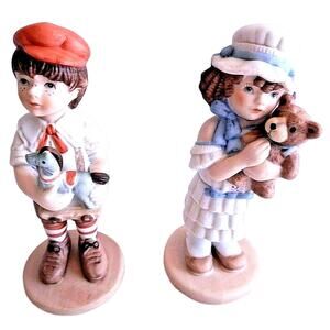Vintage Applause WALLACE BERRIE Ceramic Figurines 1984 Girl & Boy Set of 2